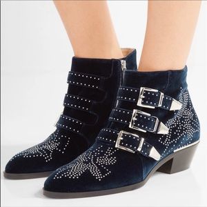 NIB blue velvet Chloe Susanna Booties
